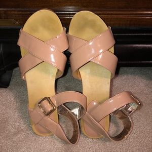 Gap Nude Platform Heels✨